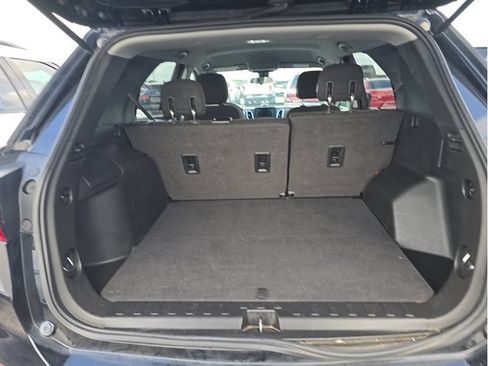 Used 2020 Chevrolet Equinox LT FWD image 10