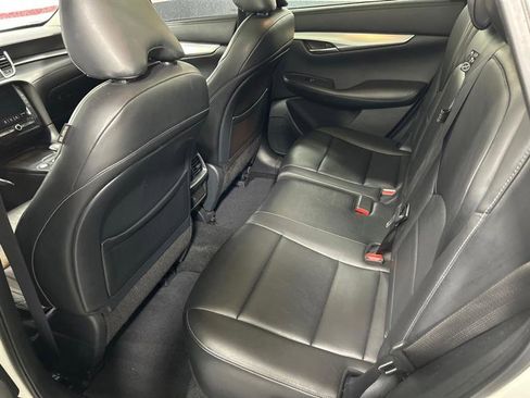 Used 2019 INFINITI QX50 Luxe image 9