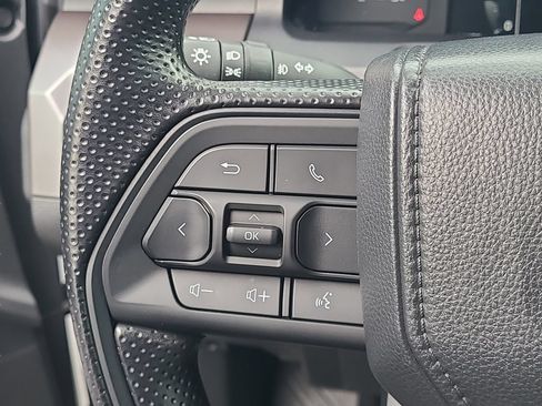 Used 2024 Toyota Tacoma SR5 RWD image 17