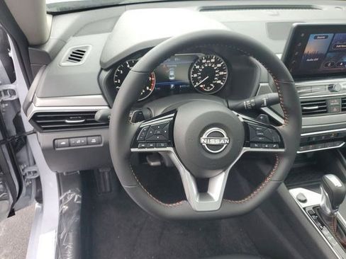 New 2026 Nissan Altima 2.5 SR FWD image 13