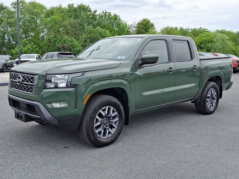 Certified 2023 Nissan Frontier SV w/ SV Convenience Package AWD/4WD image 3