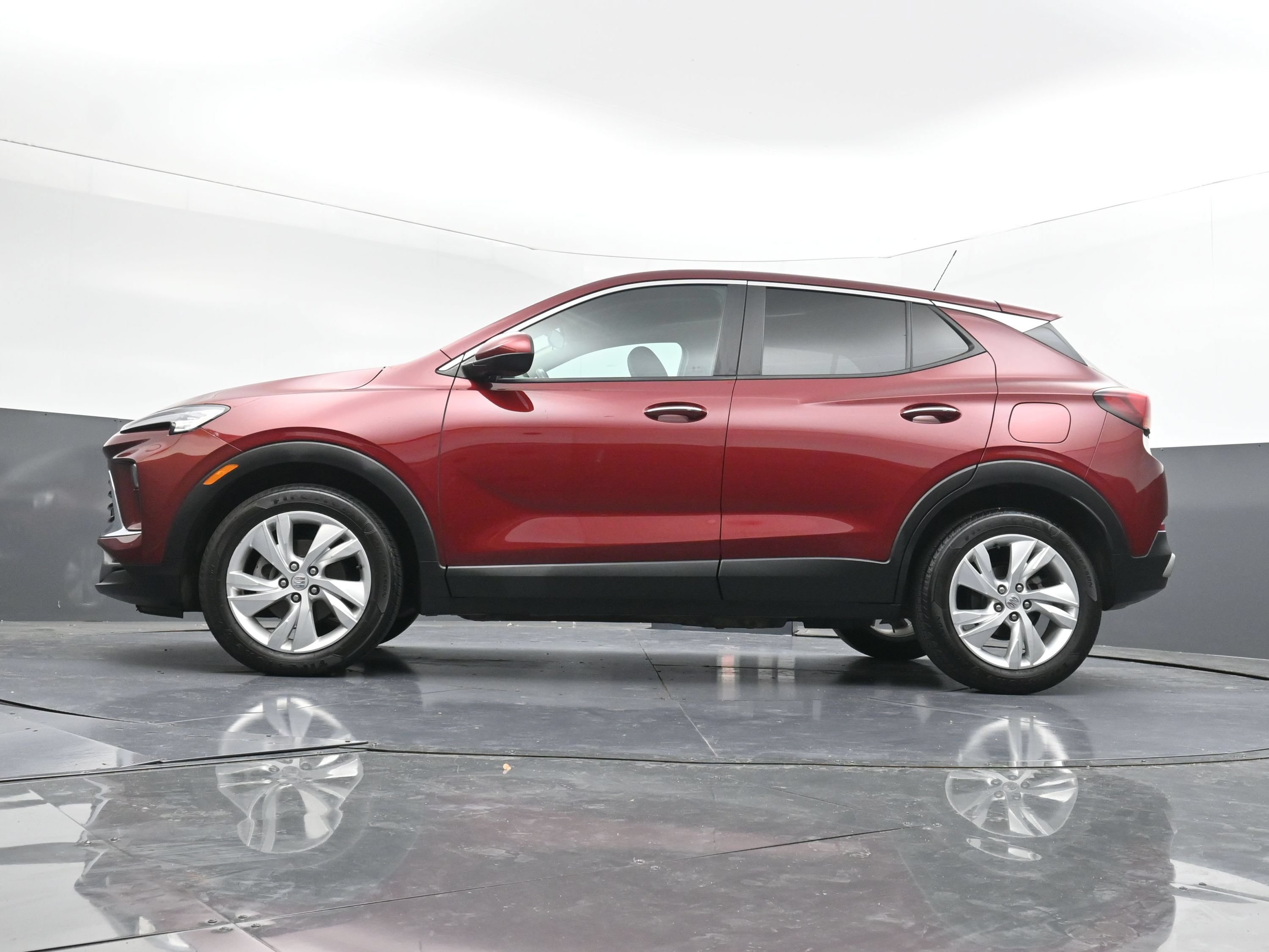 Used 2024 Buick Encore GX Preferred FWD image 27