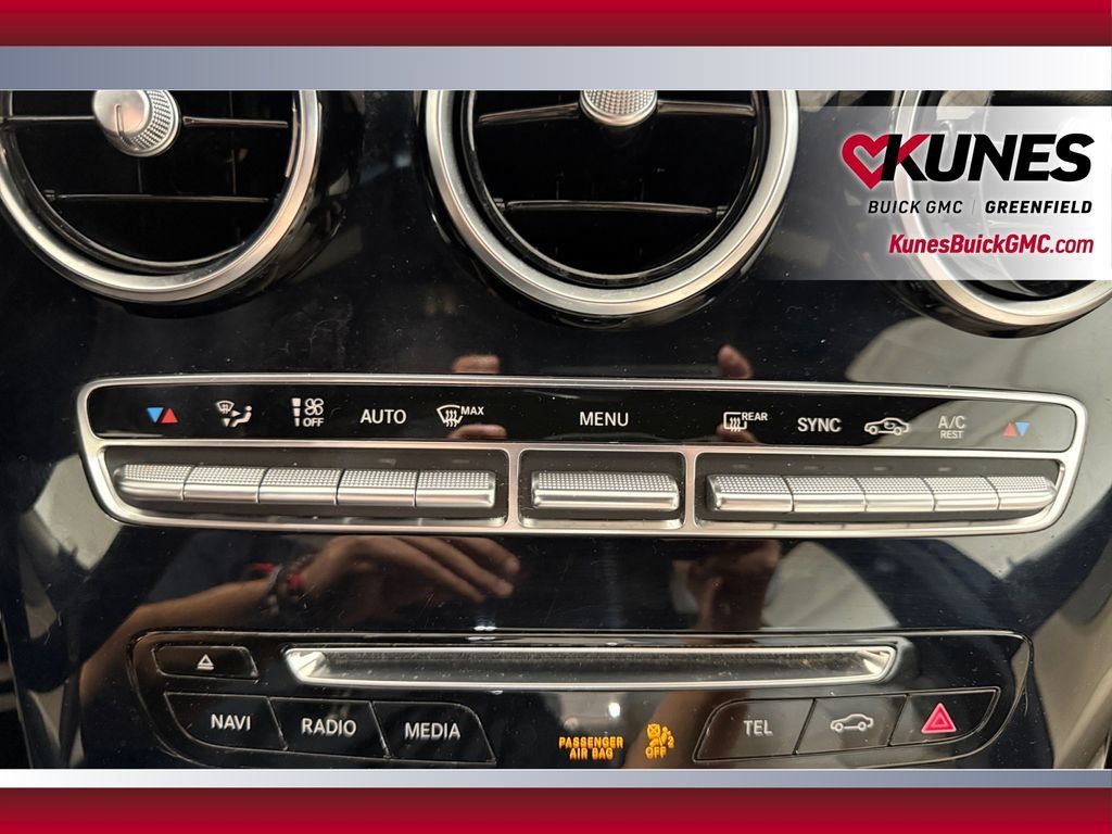 Used 2017 Mercedes-Benz C 300 4MATIC Sedan image 28
