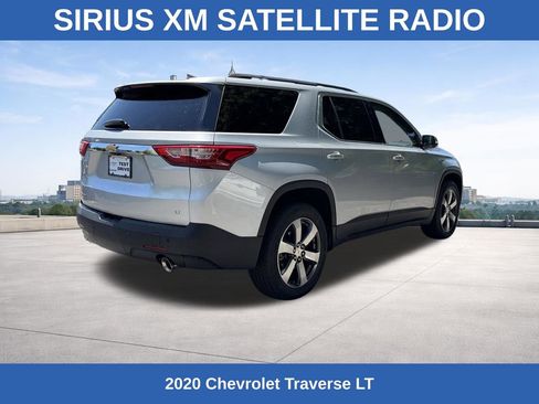 Used 2020 Chevrolet Traverse LT w/ LT Premium Package FWD image 5