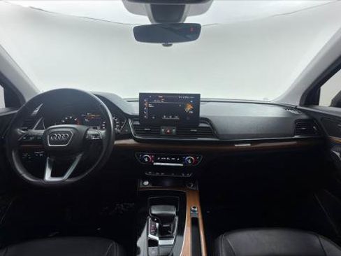 Used 2022 Audi Q5 2.0T Premium w/ Convenience Package AWD/4WD image 21