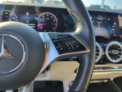 Used 2025 Mercedes-Benz GLA 250 image 14