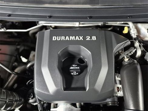 Used 2018 GMC Canyon Denali image 9