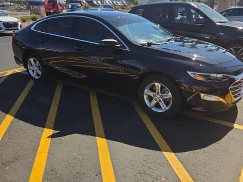 Used 2020 Chevrolet Malibu LS w/ LPO, Convenience Package 2 FWD image 3