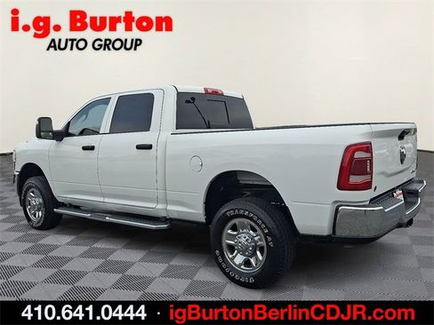 Used 2024 RAM 2500 Tradesman w/ Chrome Appearance Group image 4