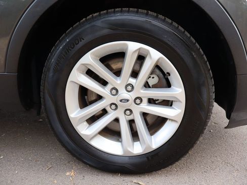 Used 2015 Ford Explorer XLT w/ Equipment Group 202A image 46