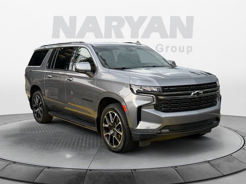 Used 2022 Chevrolet Suburban RST w/ Luxury Package image 1