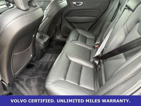 Certified 2025 Volvo XC60 B5 Core AWD/4WD image 32