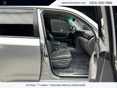 Used 2009 Lexus LX 570 4WD image 19