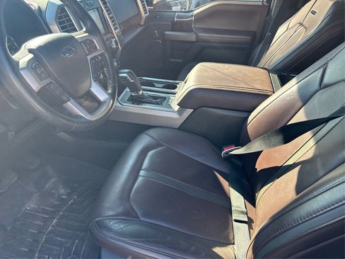 Used 2016 Ford F150 Platinum w/ Equipment Group 701A Luxury image 11