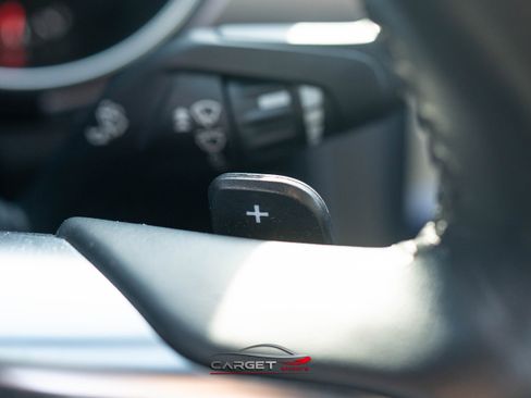 Used 2020 Ford Mustang Premium image 21