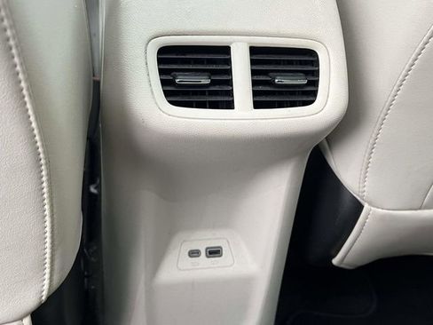 Certified 2022 Buick Envision Essence w/ Safety Package image 16