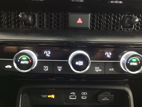 Used 2023 Honda CR-V EX-L image 9