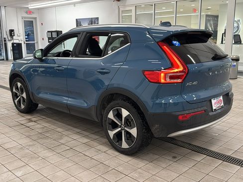 Certified 2025 Volvo XC40 B5 Plus image 7