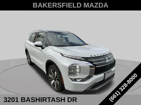 Used 2025 Mitsubishi Outlander SEL FWD image 4