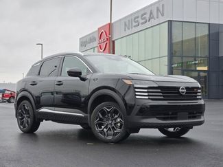 Used 2025 Nissan Kicks SR video 2