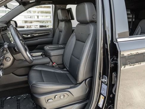 Used 2023 GMC Yukon Denali w/ Advanced Technology Package AWD/4WD image 13