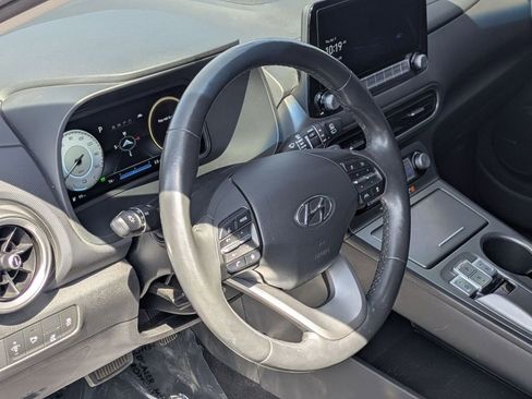 Certified 2022 Hyundai Kona Limited w/ Cargo Package image 16