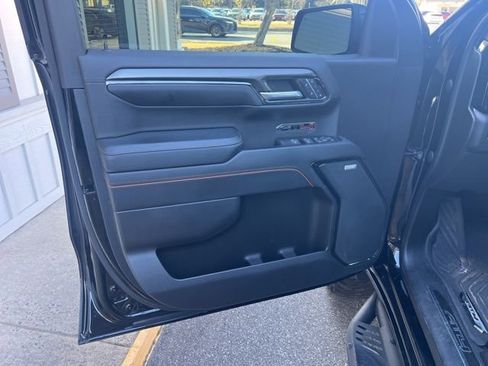 Used 2023 GMC Sierra 1500 AT4 w/ AT4 Preferred Package image 10