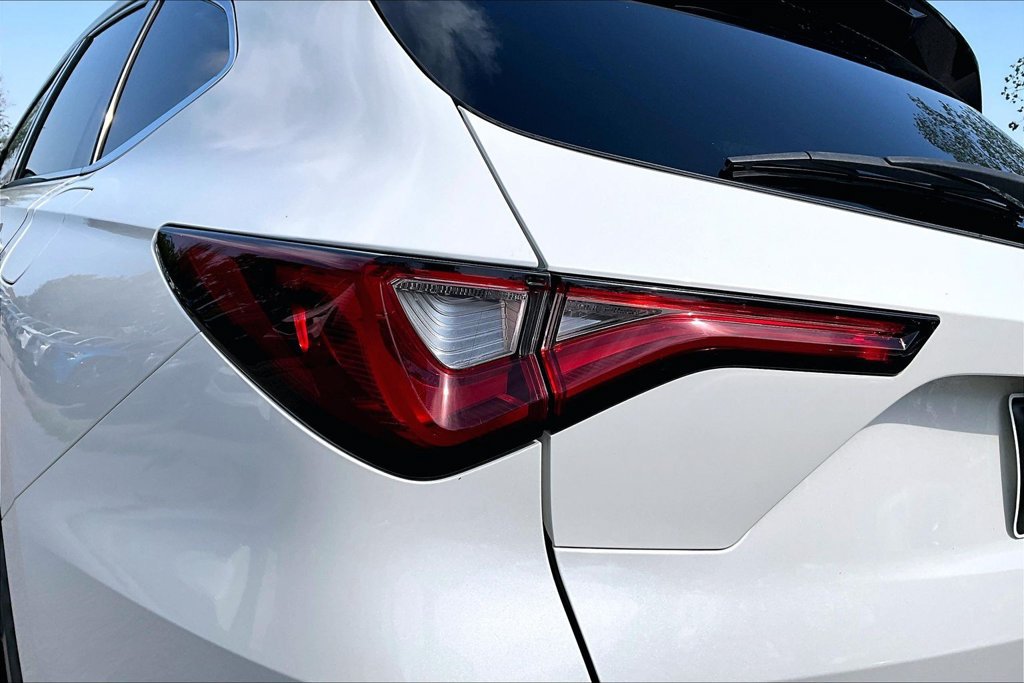 Used 2022 Acura MDX w/ Advance Package AWD/4WD image 40