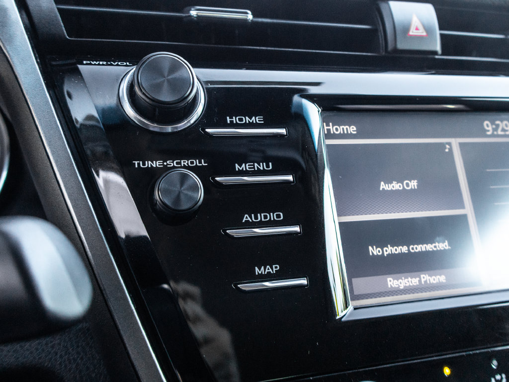 Used 2019 Toyota Camry LE FWD image 23