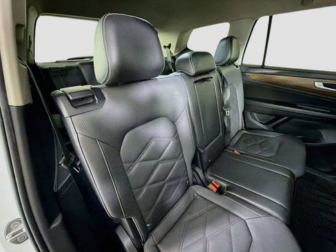 Used 2024 Volkswagen Atlas SE FWD image 29