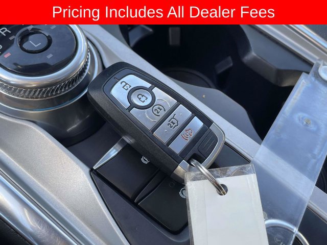 Used 2023 Ford Explorer Limited w/ Equipment Group 301A AWD/4WD image 37
