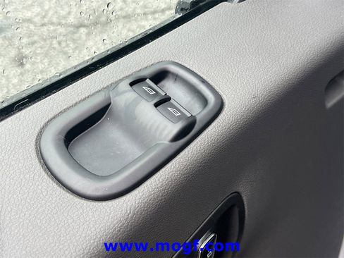 Used 2025 Ford Transit 250 148 Medium Roof image 18