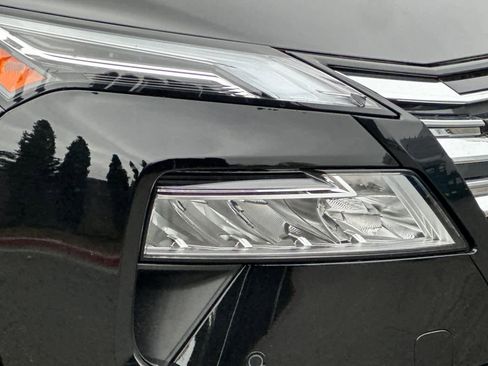 New 2026 Nissan Rogue Platinum image 31