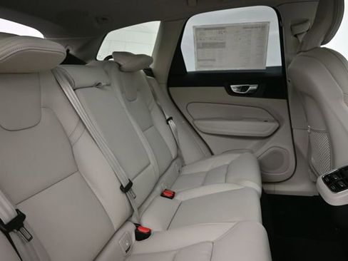 New 2026 Volvo XC60 B5 Ultra w/ Protection Package Premier AWD/4WD image 35