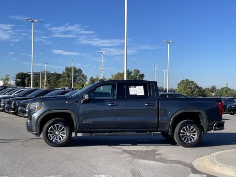 Used 2020 GMC Sierra 1500 AT4 w/ AT4 Premium Package image 4