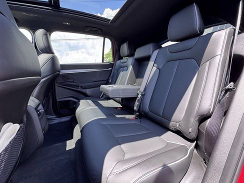 New 2025 Jeep Wagoneer S Limited image 18