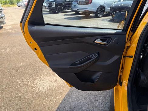 Used 2013 Ford Focus ST FWD image 9
