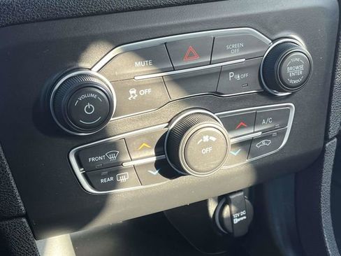 Used 2023 Dodge Charger SXT image 30