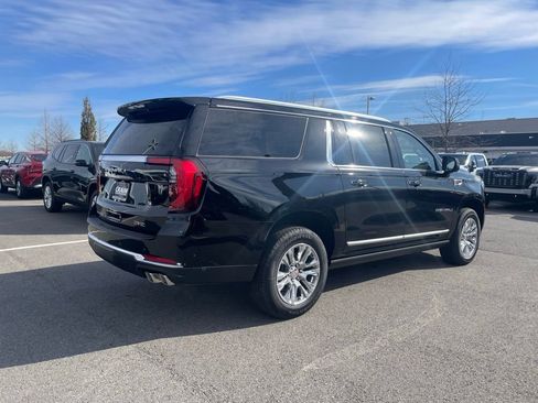 New 2026 GMC Yukon XL Denali w/ Sun & Power Step Package AWD/4WD image 8