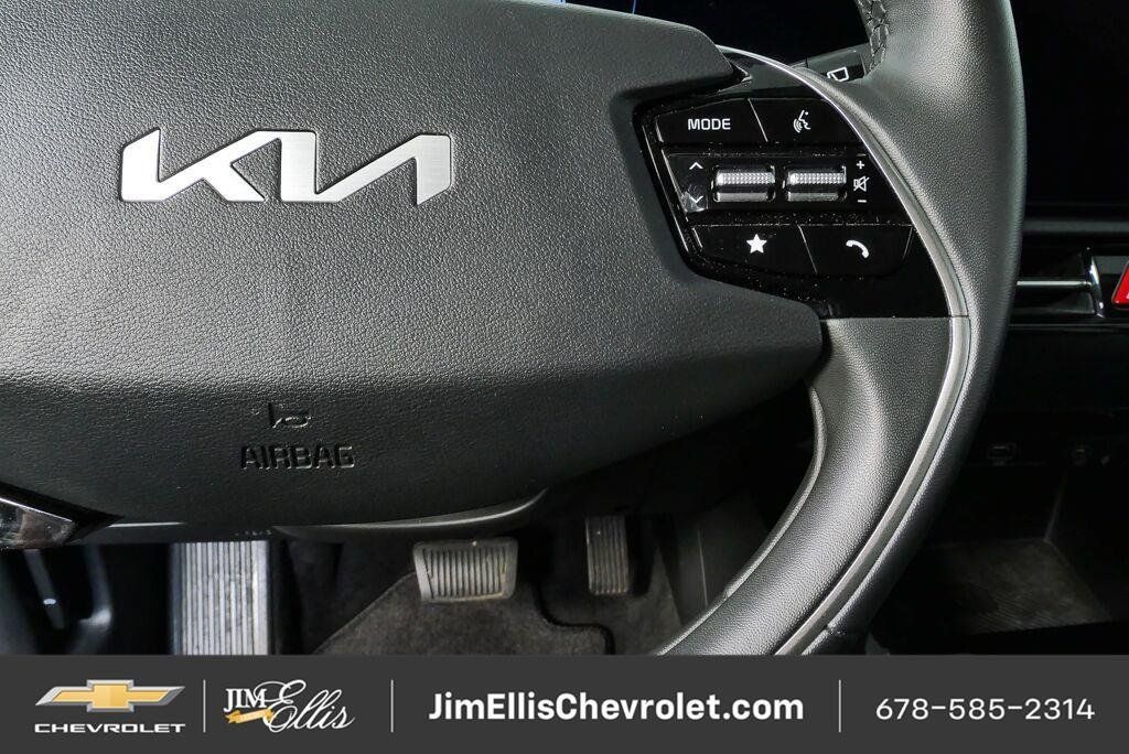 Used 2023 Kia Niro Wind w/ Wind Preserve Package FWD image 10