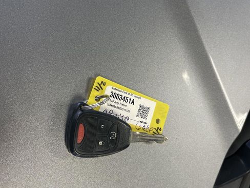 Used 2016 Jeep Patriot High Altitude image 38