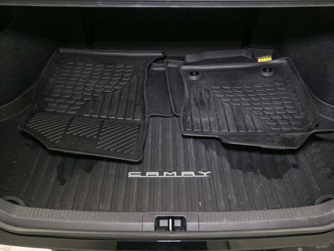 Used 2023 Toyota Camry SE image 12