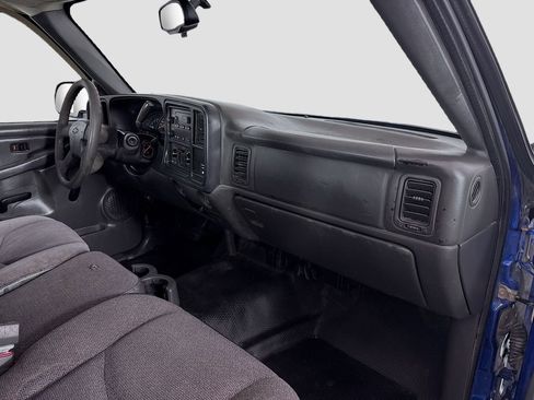 Used 2004 Chevrolet Silverado 1500 W/T RWD image 20