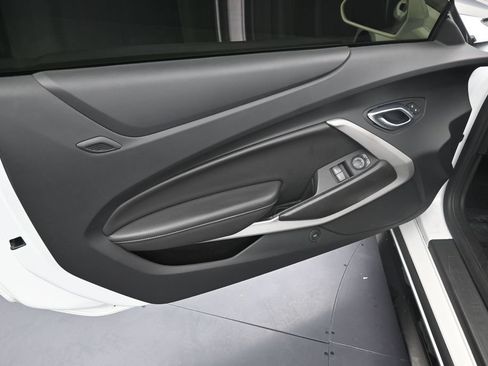 Used 2021 Chevrolet Camaro LT RWD image 12