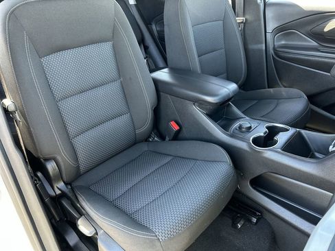 Used 2022 GMC Terrain SLE image 28