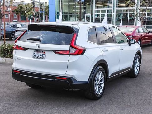 Used 2023 Honda CR-V EX image 5