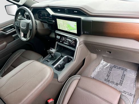 Used 2025 GMC Sierra 1500 Denali image 30