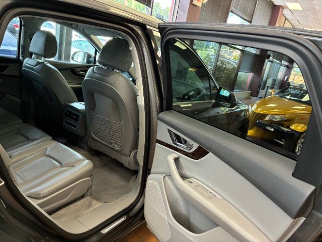 Used 2019 Audi Q7 2.0T Premium w/ Convenience Package AWD/4WD image 35
