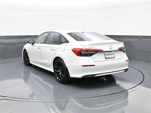 Used 2023 Honda Civic Sport image 8