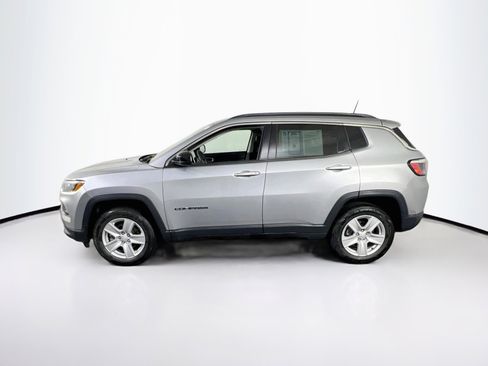 Used 2022 Jeep Compass Latitude AWD/4WD image 8